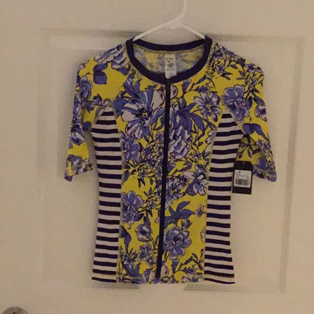 Swim shirt